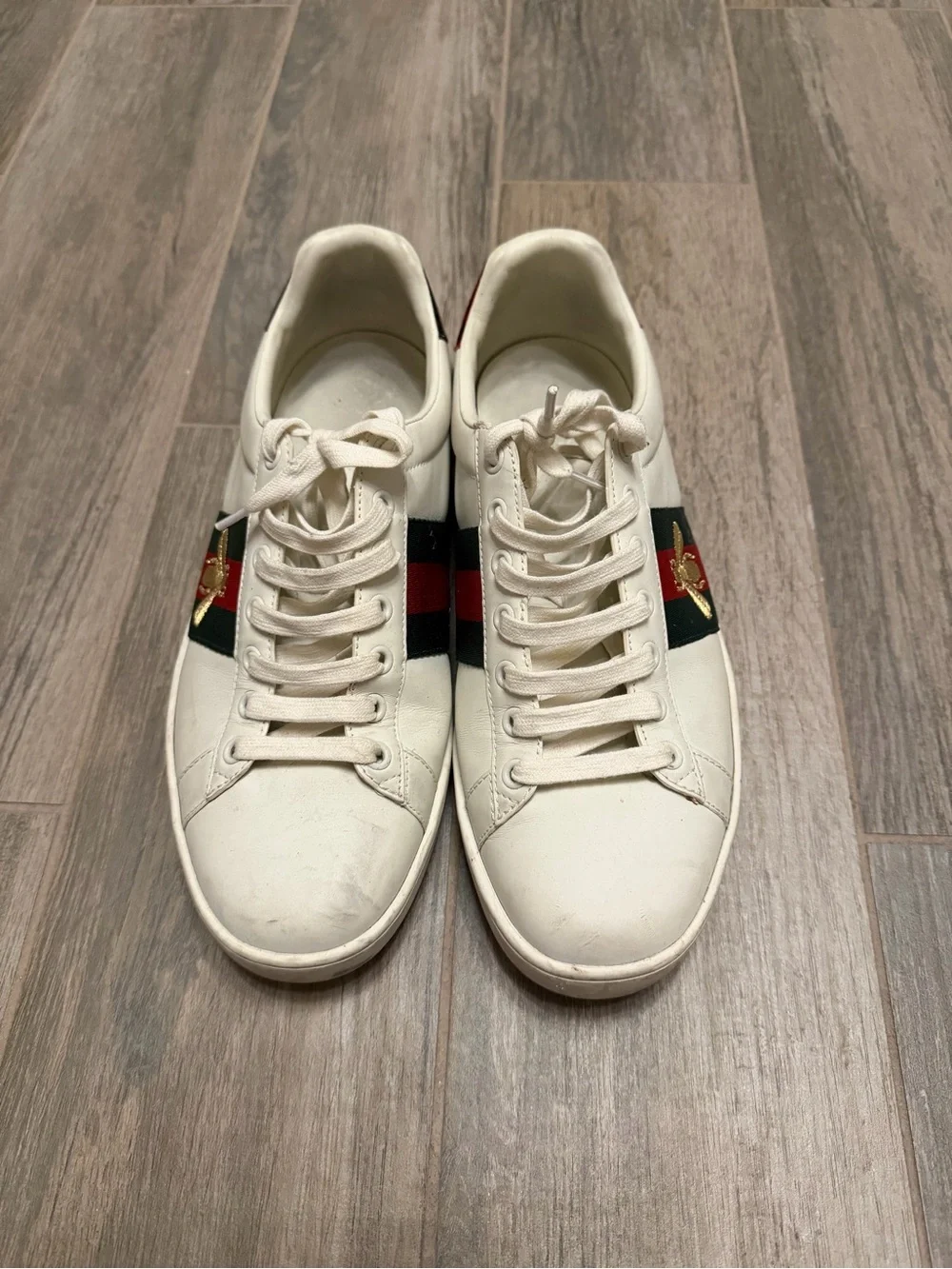 Gucci Ace Embroidered Bee Sneaker